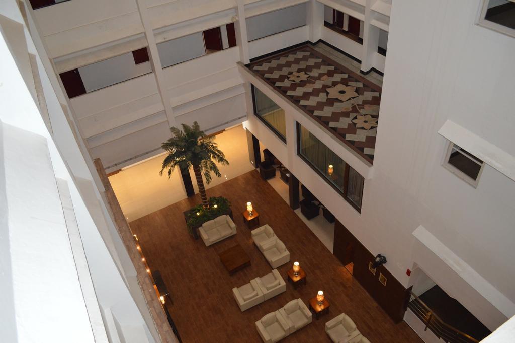 Moti Mahal Hotel Mangalore Buitenkant foto