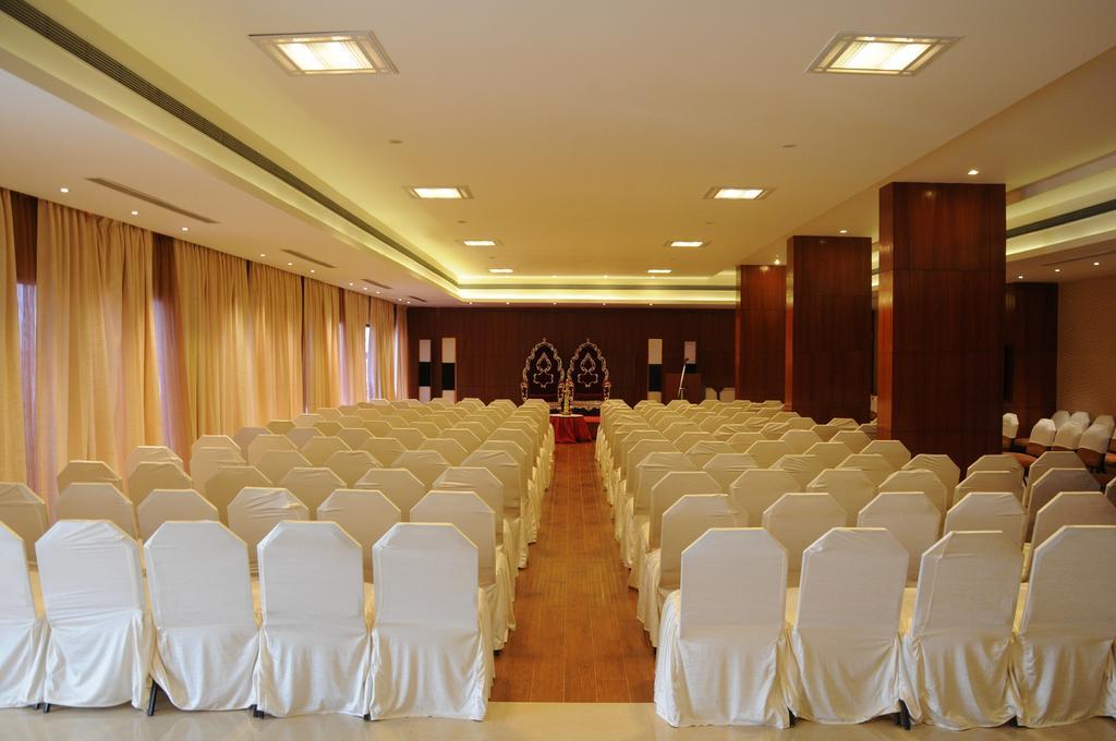 Moti Mahal Hotel Mangalore Buitenkant foto