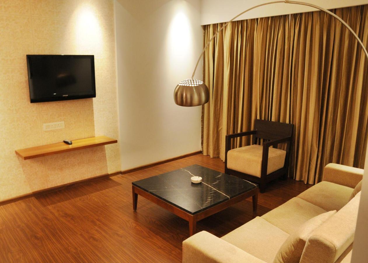 Moti Mahal Hotel Mangalore Buitenkant foto
