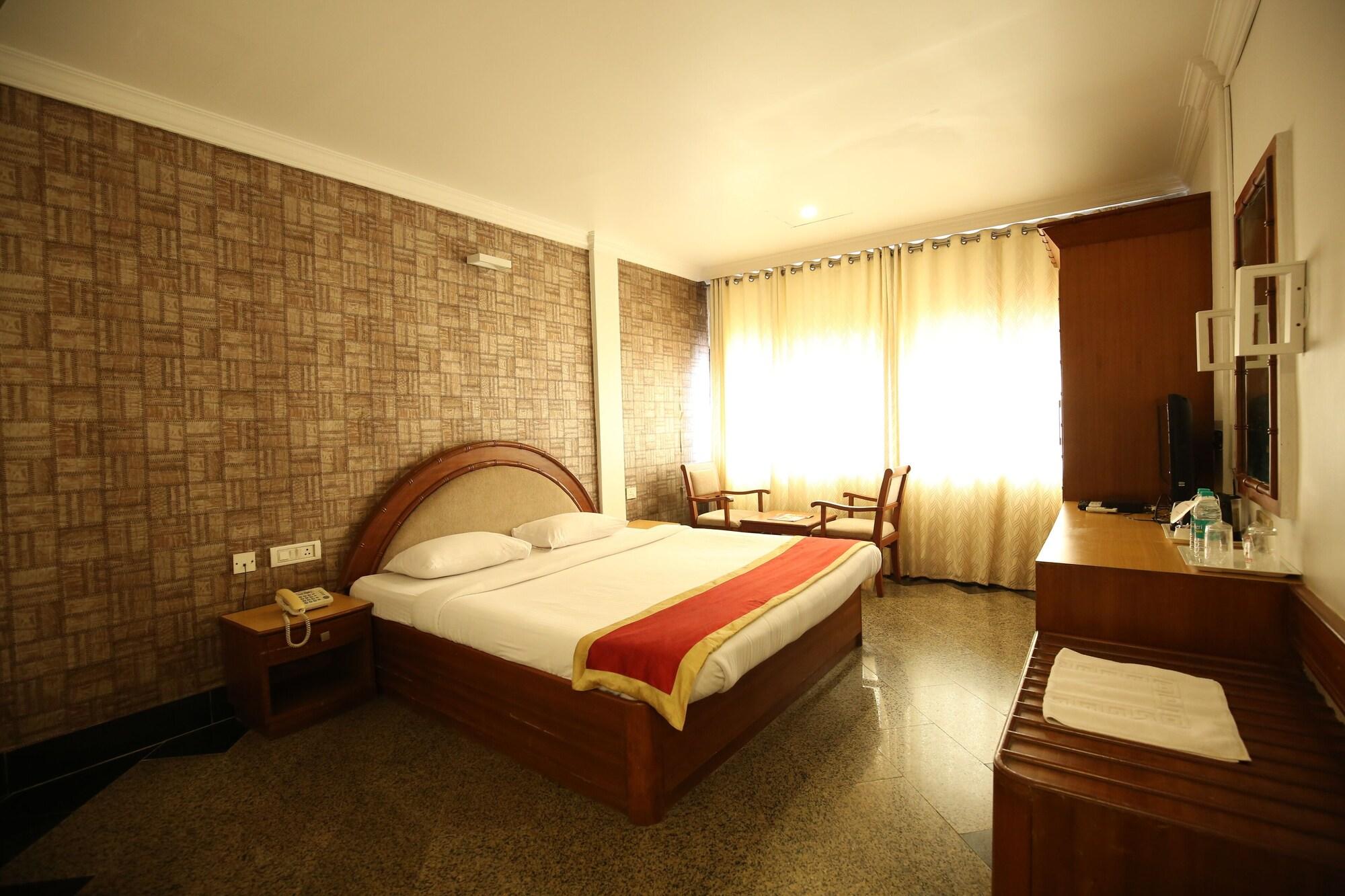 Moti Mahal Hotel Mangalore Buitenkant foto