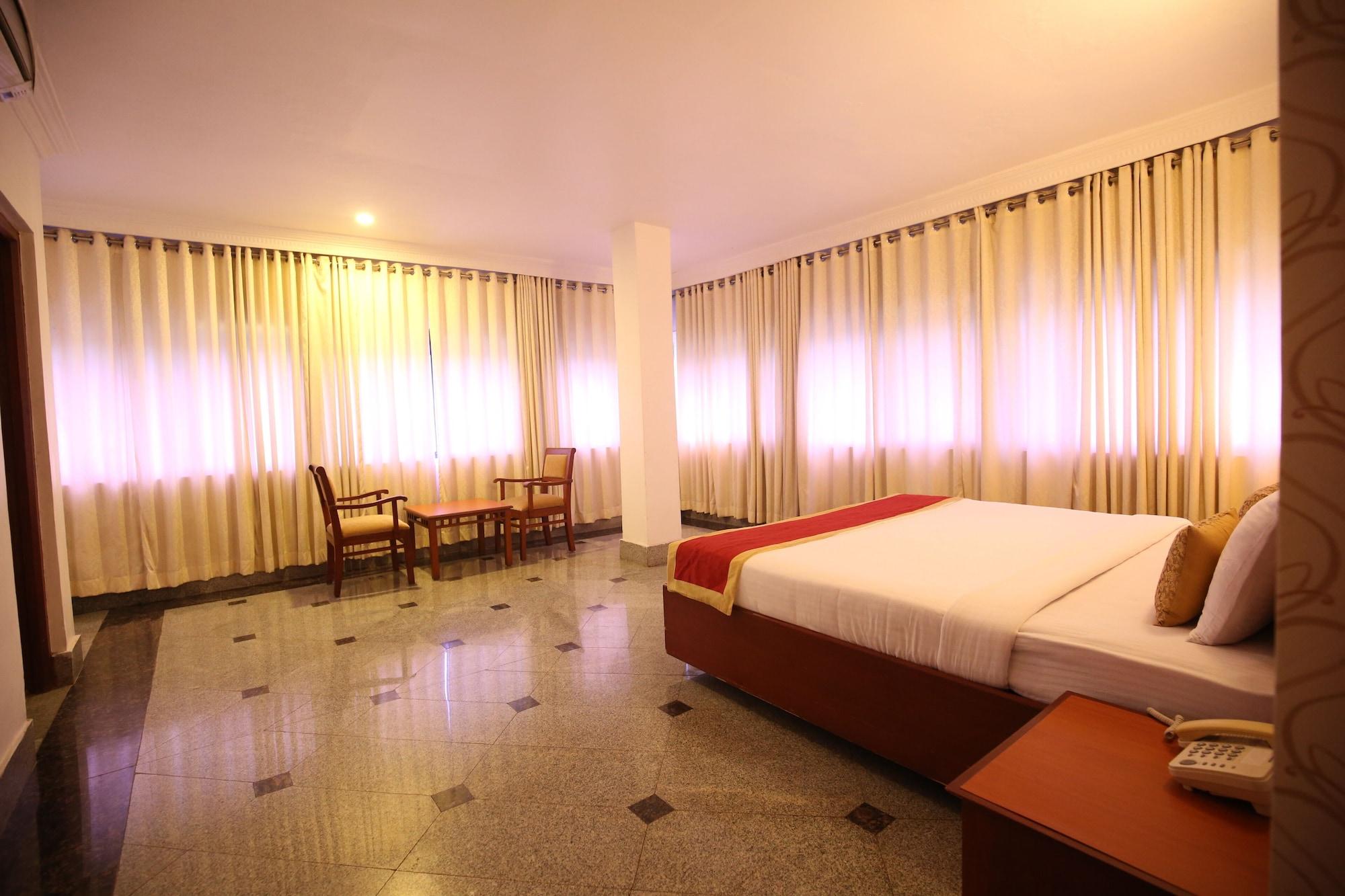 Moti Mahal Hotel Mangalore Buitenkant foto