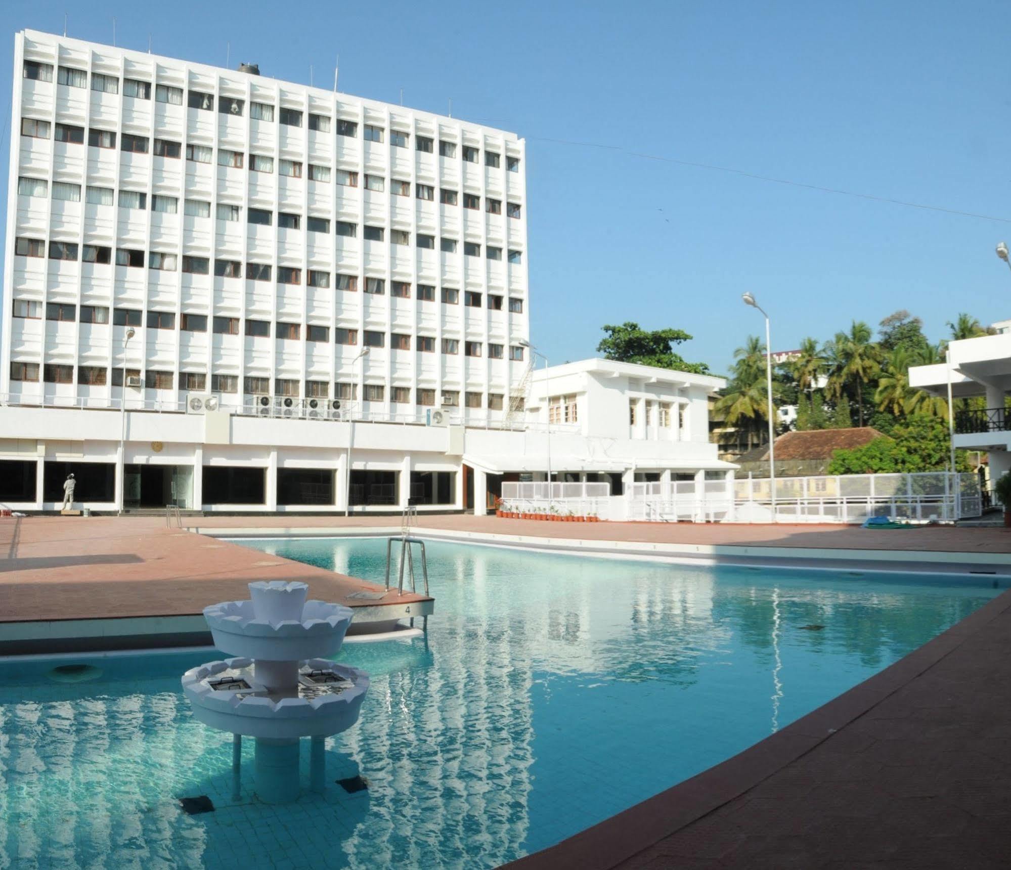 Moti Mahal Hotel Mangalore Buitenkant foto
