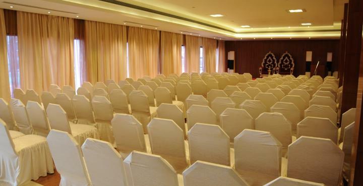 Moti Mahal Hotel Mangalore Buitenkant foto