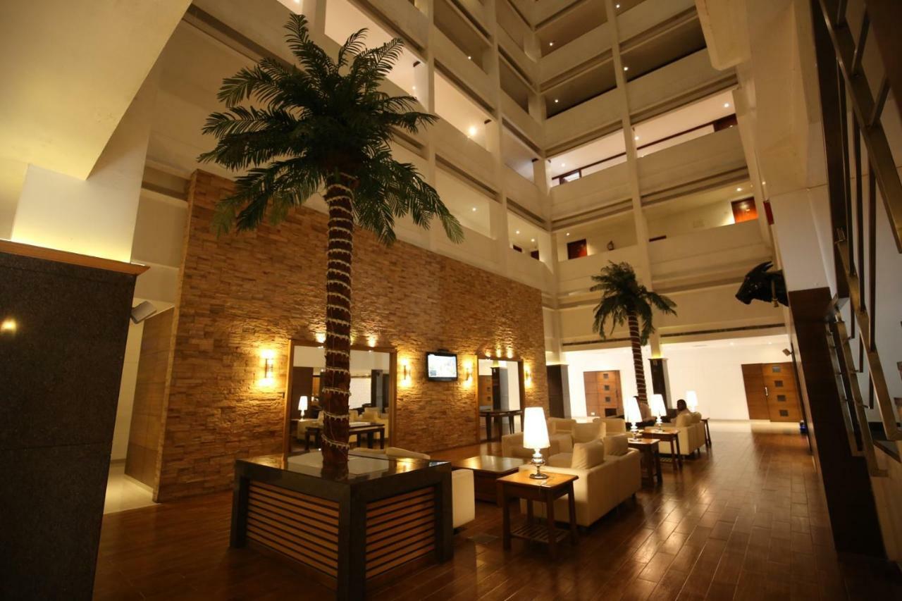 Moti Mahal Hotel Mangalore Buitenkant foto
